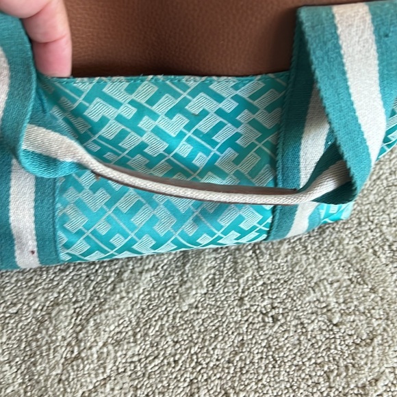 Tommy Hilfiger bag - Picture 6 of 9